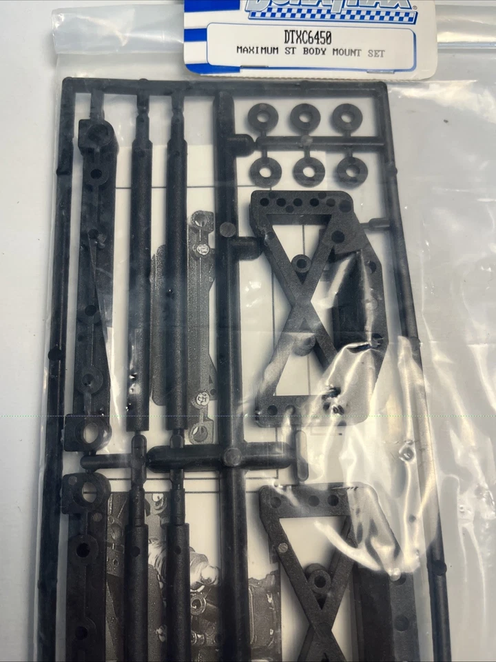 Duratrax Maximum ST Body Mount Set DTXC6450 - Image 3 of 4
