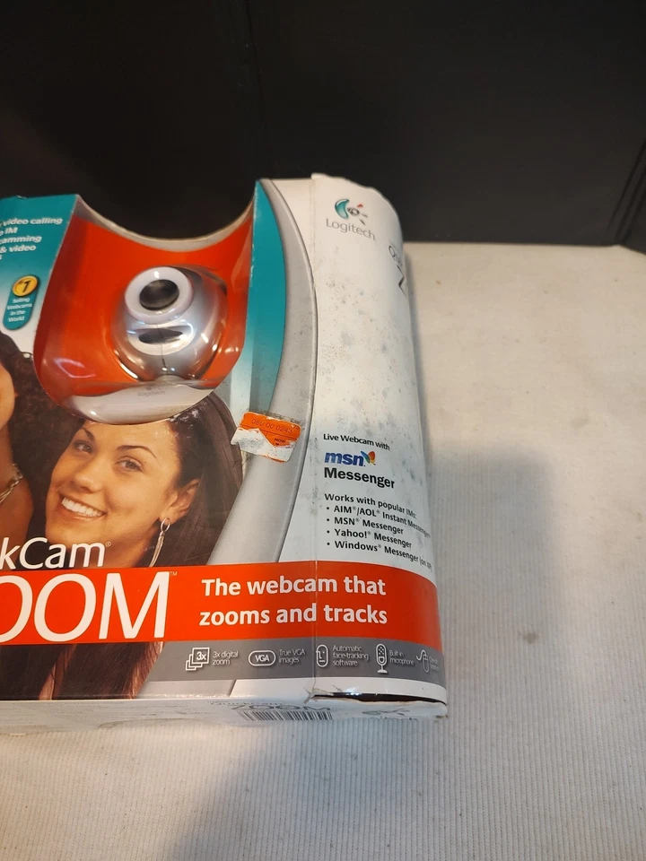 NOS LOGITECH QuickCam Zoom For Live Video Snap Pics & Microphone for Chats - Image 4 of 4