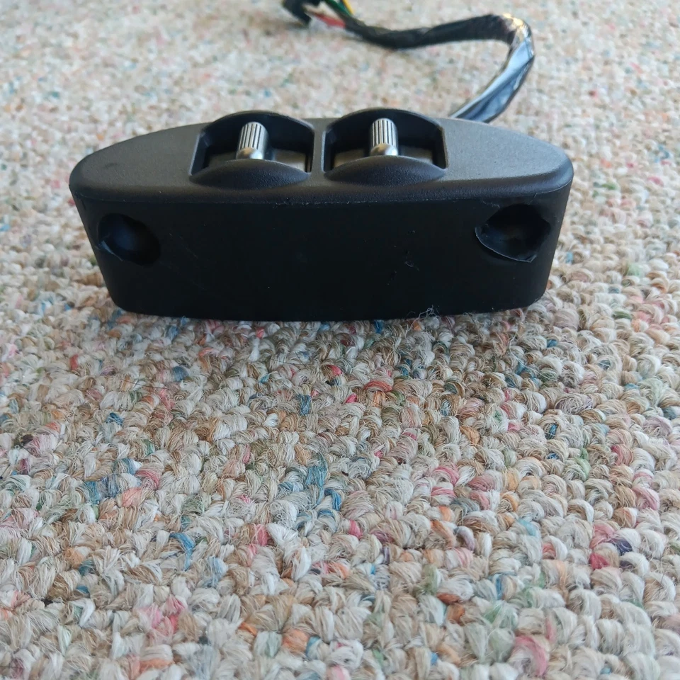 2006 - 2007 Infiniti G35 Coupe Seat Switch Passenger Side OEM Black" Tested " - Image 4 of 4