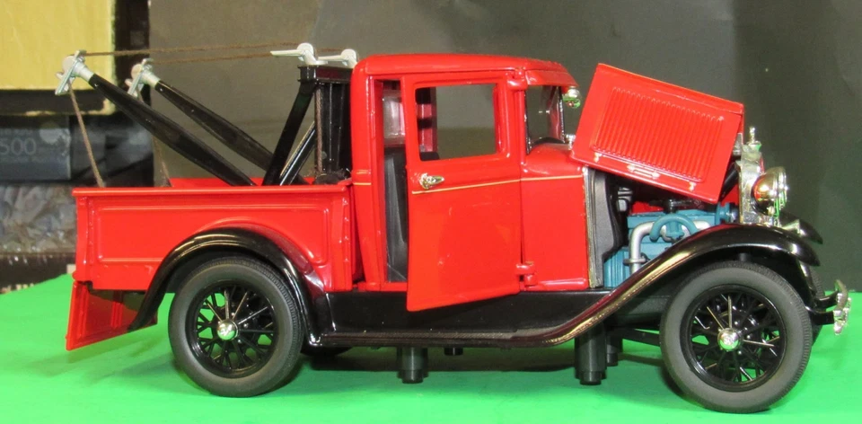 Signature Models 18116 1:18 1931 Ford Model A Tow Truck (Red) - Image 4 of 4