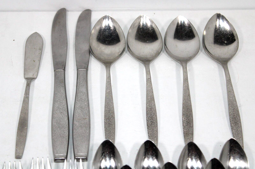 17 Pce. 1881 Rogers Oneida Stainless MONTINA INDIO Fork, Knife, Spoon - Picture 2 of 5