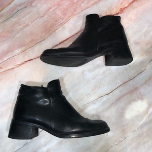 black leather ankle boots canada