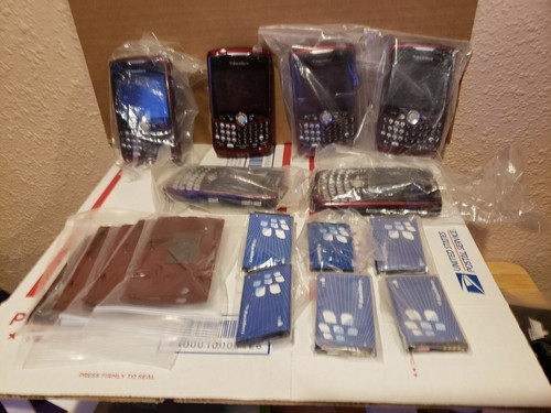 LOT OF 6 BLACKBERRY  8330 REF SPRINT  PLUS EXTRAS - PLEASE READ - LOT B - Picture 1 of 5