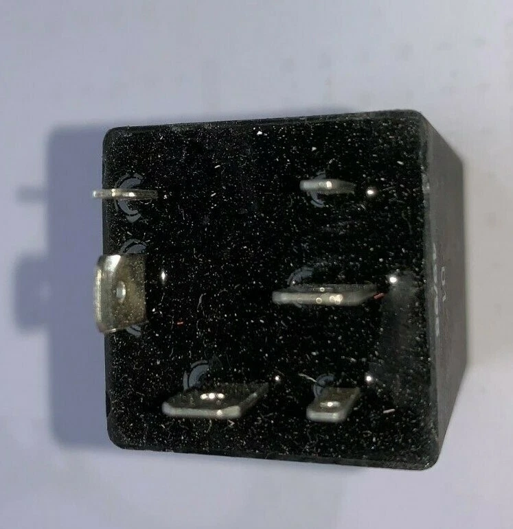 Unipart GTM4005 Fuel Pump Relay for Astra Cavalier Belmont Calibra 59150 FPR7985 - Image 2 of 2