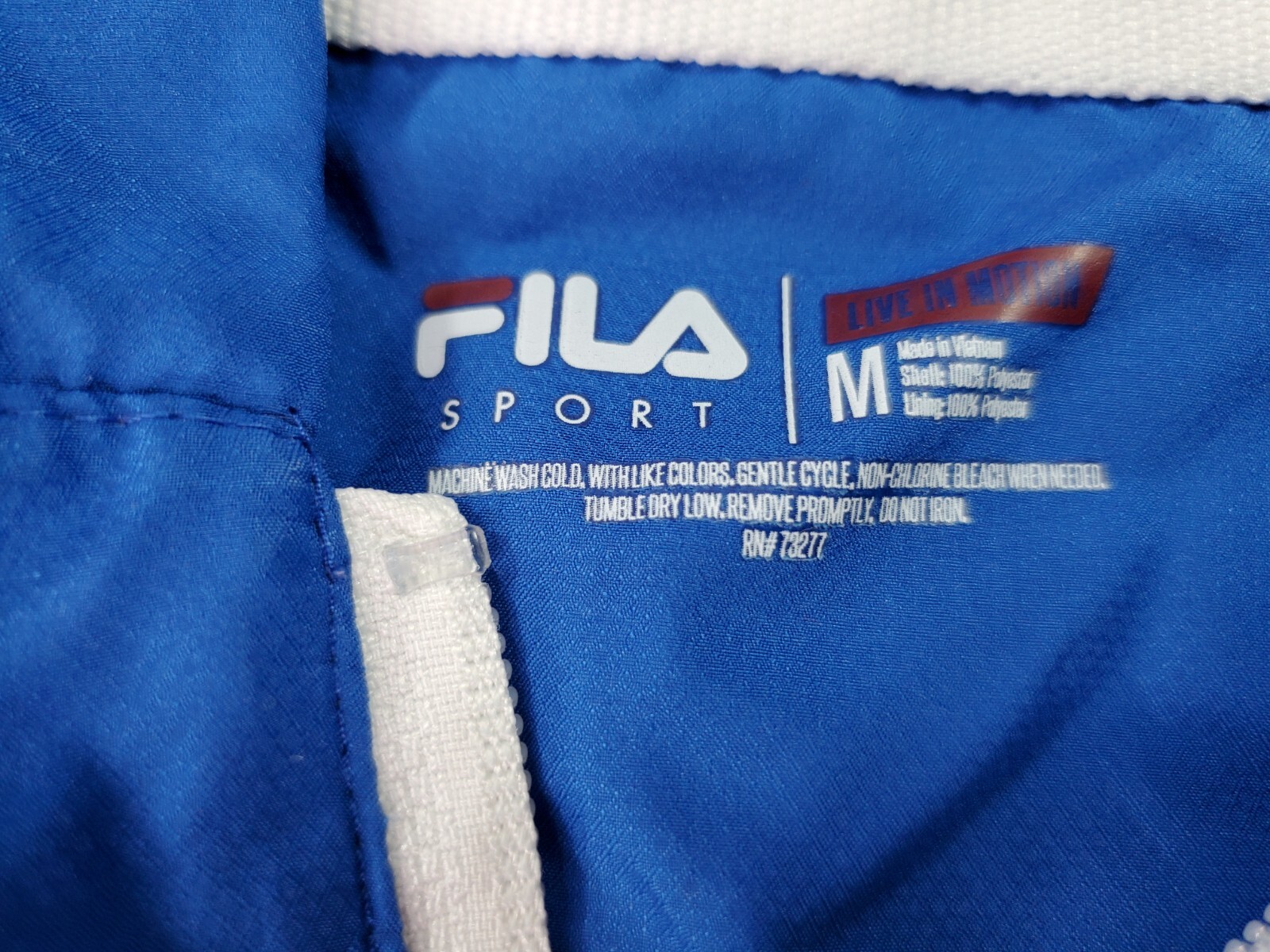 Giacca a vento FILA Live in Motion foderata con cappuccio taglia M blu vintage giacca cappotto