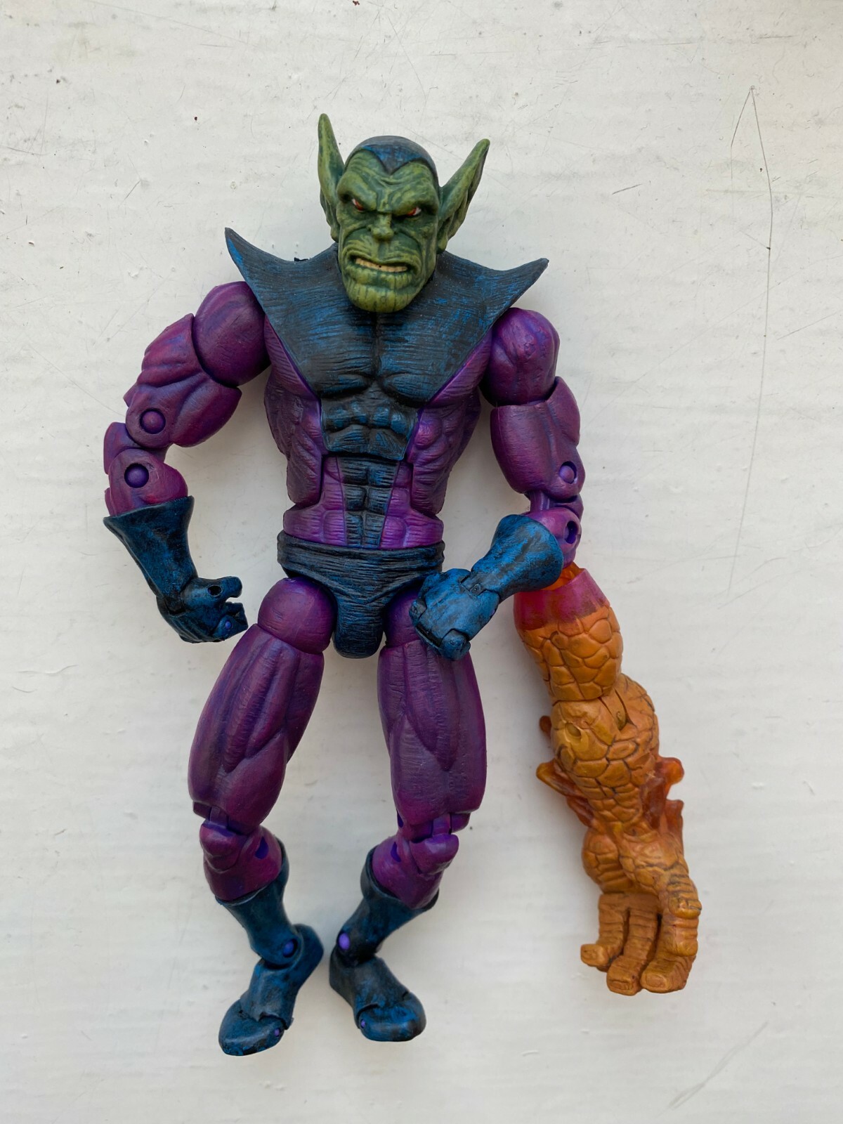MARVEL LEGENDS FANTASTIC FOUR SERIES TRANSFORMING SUPER SKRULL TOY BIZ FIGURE