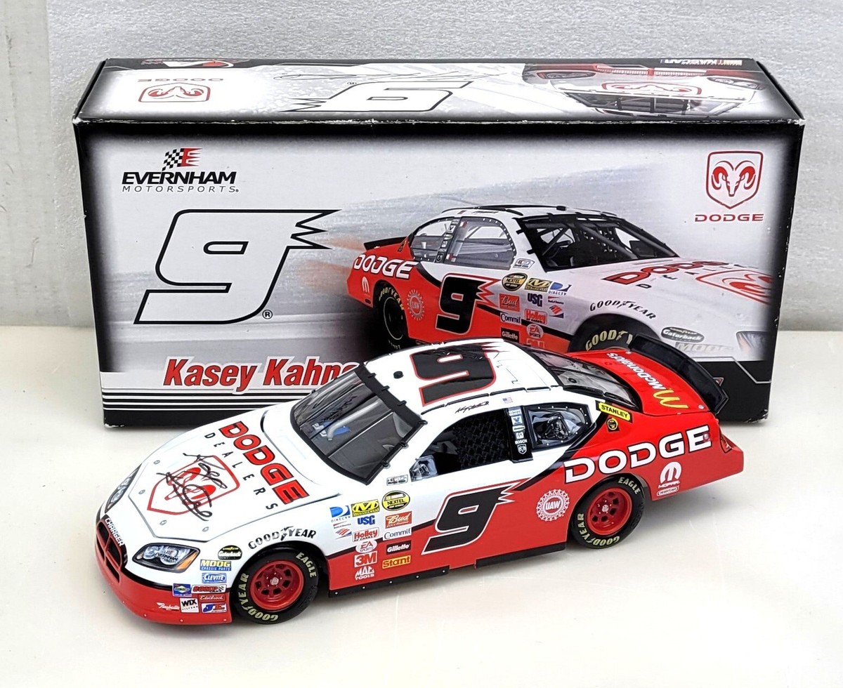 Action Kasey Kahne #9 Dodge Dealers Charger 1:24 NASCAR Diecast