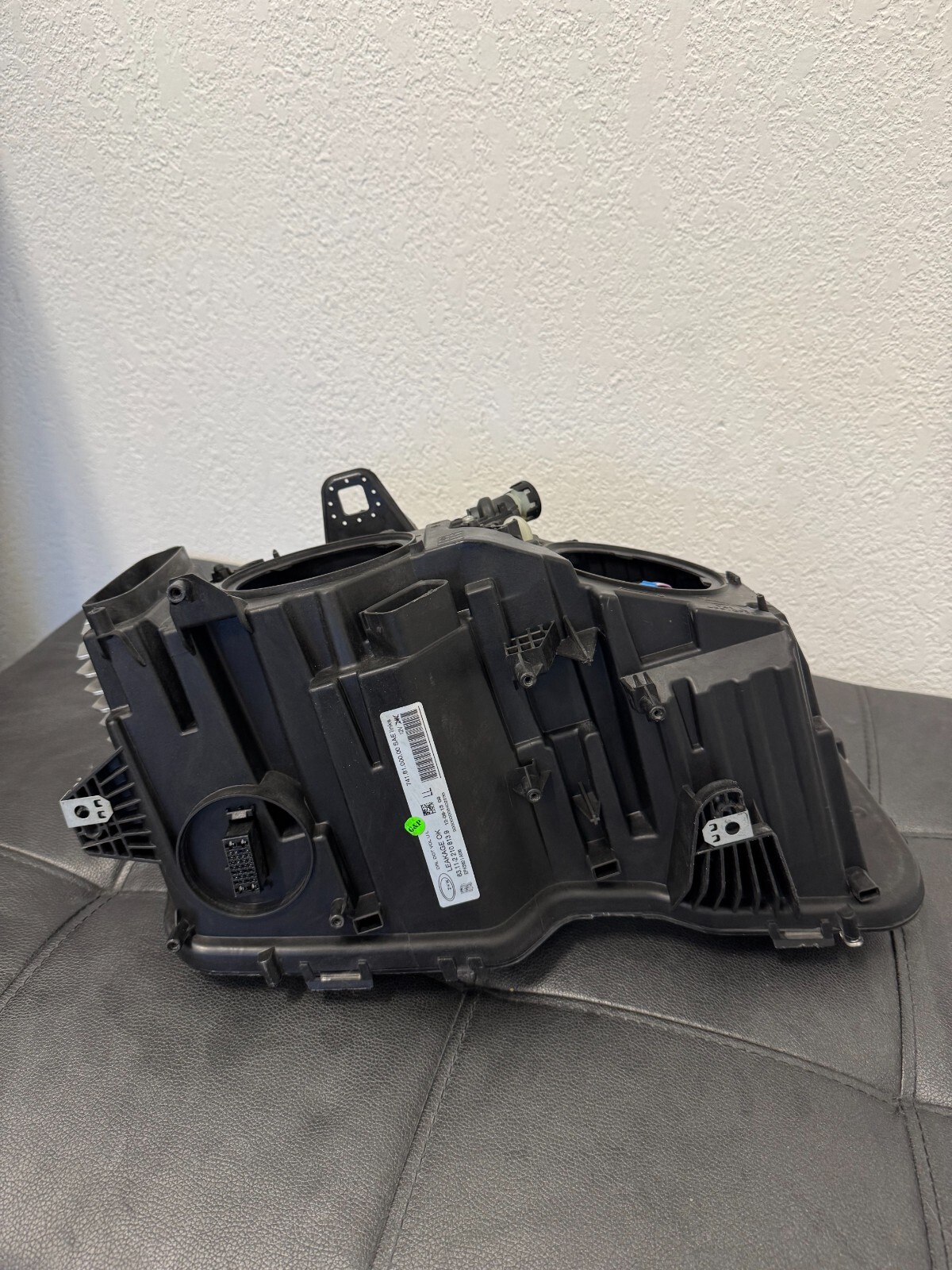 2013-2015 Rolls-Royce Phantom Left Side Headlight (Driver Side)
