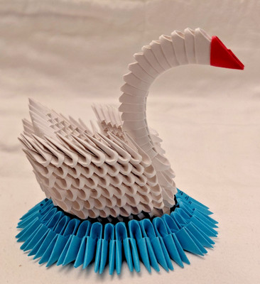 Handmade 3D Origami .. Swan on water 443 pieces assembled