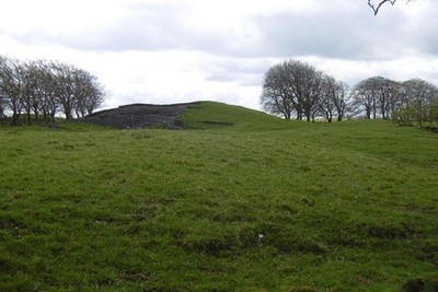 Foto 6x4 Bing, Moorkopf Limekillinburn Verderbungshaufen unter einem hummigen Gelände c2017