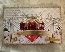 PAT MCGRATH LABS MTHRSHP: Velvet Liaison Eye Shadow Palette.