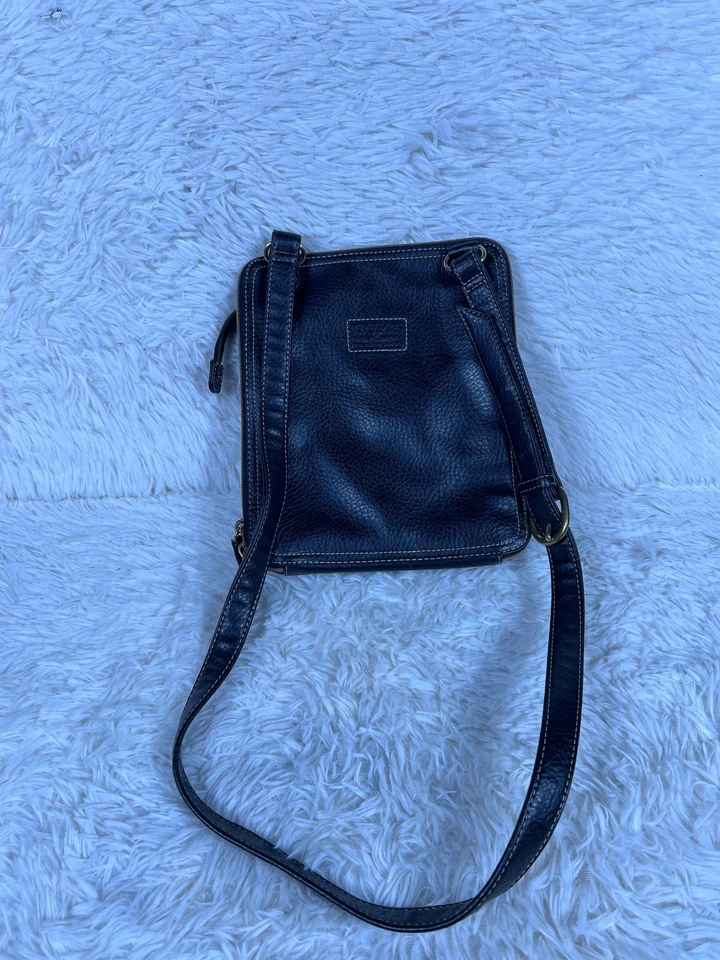 Relic Crossbody Bag Womens Black Pebbled Organizer Adjustable Strap Pockets - Image 3 of 4