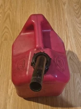 Blitz Gasoline Can 2 Gallon Red