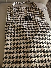 New With Tags Vatican Homes Adjustable Apron Size 24 X34 Inches