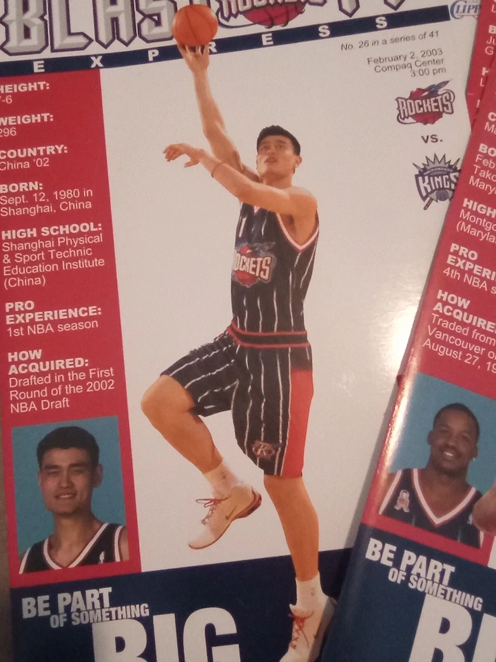 NBA HOUSTON ROCKETS BLASTOFF gameday program LOT(10)YAO MING, 2002-2003 - Image 2 of 4