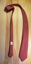 Vineyard Vines tie, cool red golf themed, preppy, fun