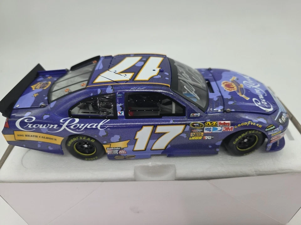 АВТОГРАФ 2010 1/24 Matt Kenseth #17 Crown патриотический Ford Fusion 1 из 150 сертификат подлинности - Изображение 3 из 4