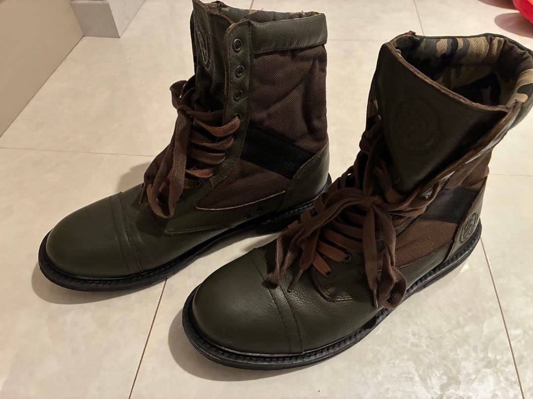 Diesel Men 8.5US Military Olive Green Boots Almost unused  display picture 2