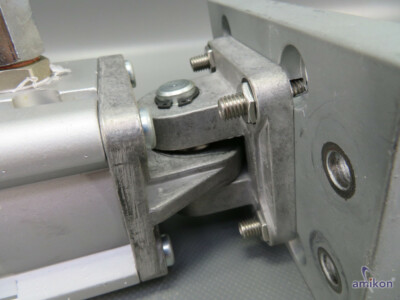 Festo Normzylinder DNCB 63 300 PPV A 532762 Festo Normzylinder DNCB 63 300 PPV A 532762