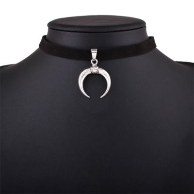 female choker