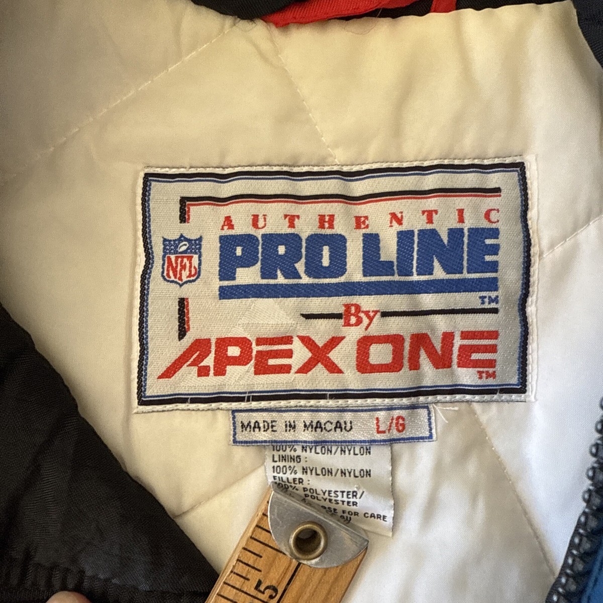 Vintage 90s NFL Pro line Apex Houston Oilers Sharktooth Full Zip