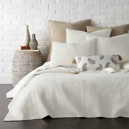 - Cross Stitch Cream Quilt Set - Full/Queen Quilt + Two Standard Pillow Shams -  - Afbeelding 1 van 7