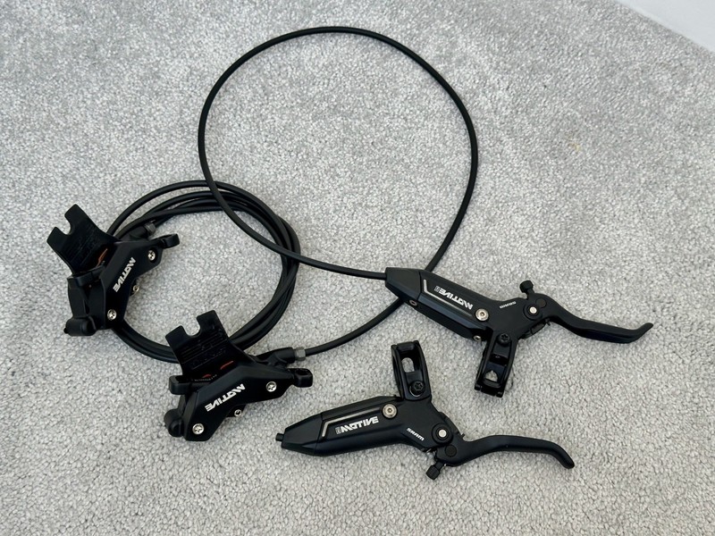 SRAM Motive Bronze Brakes