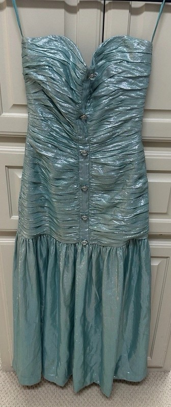 Vintage Kevan Hall Couture Gown   Size 4 (Fits Between 2-4)