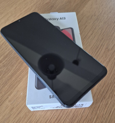 Samsung Galaxy A13 64GB 4GB RAM Schwarz ohne Simlock SM-A137F/DSN