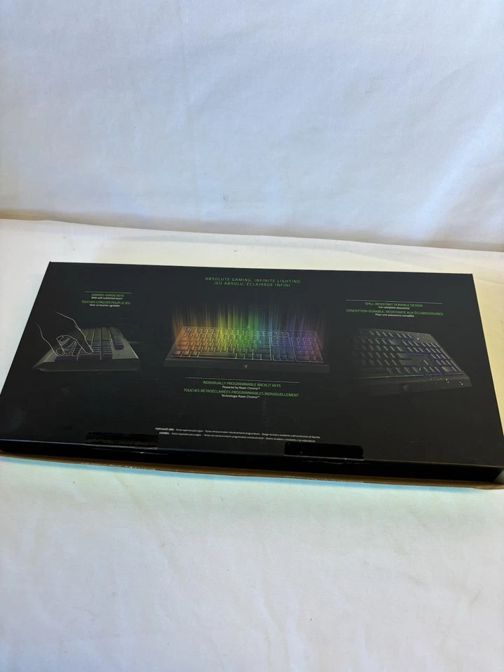 Razer Cynosa Chroma Wired Gaming Keyboard Black, RZ03-0226 - Image 4 of 4
