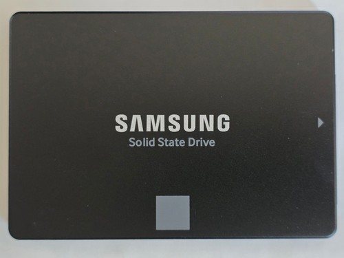 250GB Samsung 860 EVO - V-NAND - 2.5" SATA III SSD