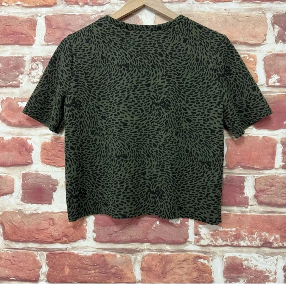 Top Zara Mujer Grande Verde Negro Estampado Animal Borde Crudo Informal Tejido Popover Foto 4 de 4