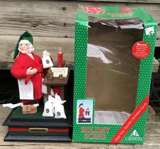 Holiday Creations Charles Dickens Scrooge Scene Plays Music Candle Lights NWT