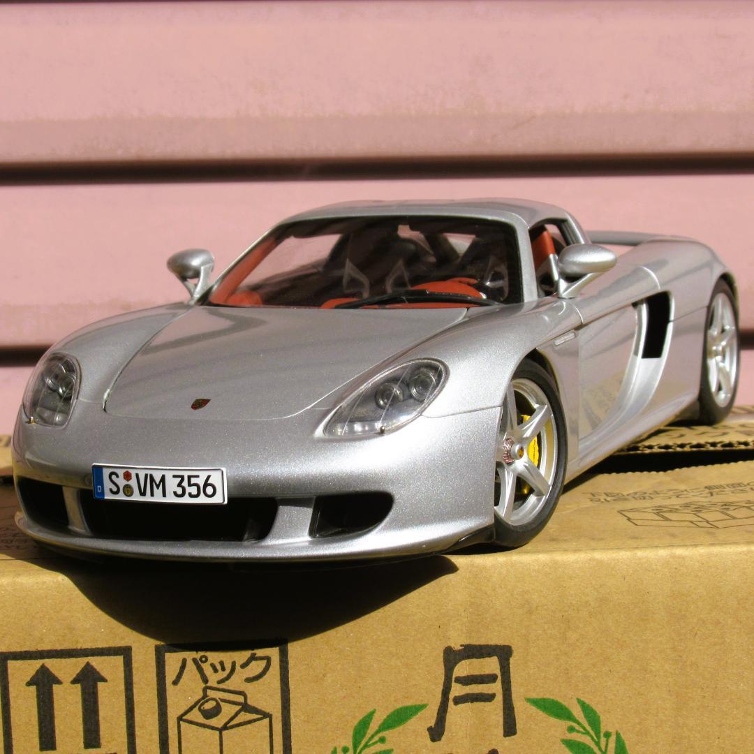 Porsche AUTOart 1/18 78041 Carrera GT Silver Silver Used Porsche AUTOart 1/18 78041 Carrera GT Silver Silver Used