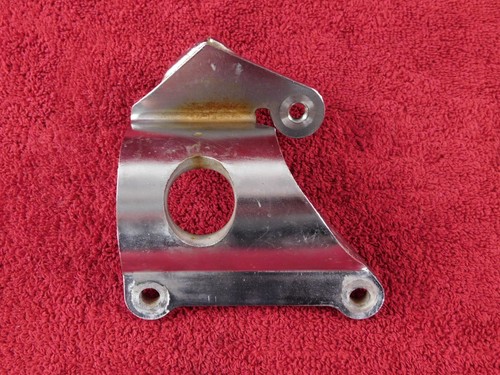 Right Side Front Footpeg "BRACKET" 94-03 VF750C VF750 Magna 750 Foot Peg Mount - Picture 3 of 9