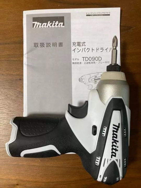 Makita TD090DZW 10.8 V Cordless Impact Driver White Body Only
