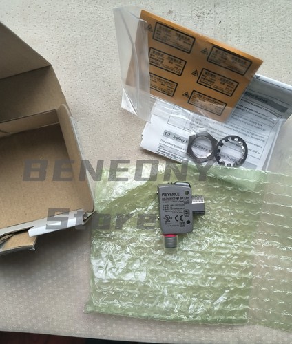 1pc New KEYENCE LR-ZH490CB CMOS Laser Sensor 10-30VDC Fast Ship - Bild 2 von 5