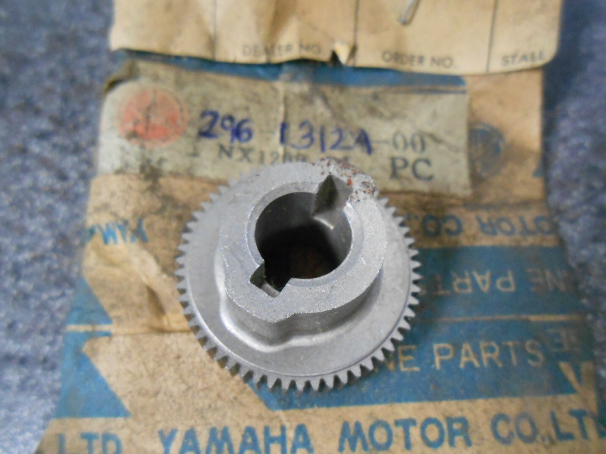 NOS Yamaha Worm Wheel Gear 76-78 LB80 78-82 LB50 72 U7 Chappy
