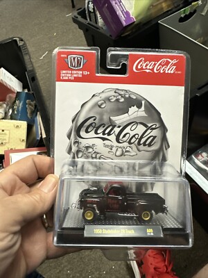 M2 Machines 1:64 Coca-Cola Diecast Vehicles - 52500-RW03 1950 Studebaker 2R Truk