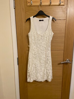 jane norman white dress Slim Accessories are not included. Jane Norman brown white ruffle