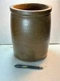 ANTIQUE 1 I/2 GALLON EJ MILLER ALEXA CROCK GOOD CONDITION WITH CRACKS