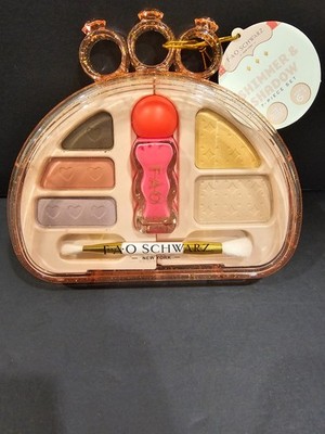 FAO Schwarz Shimmer & Shadow 7 Piece Cosmetic Set Eyeshadows & Nail Polish