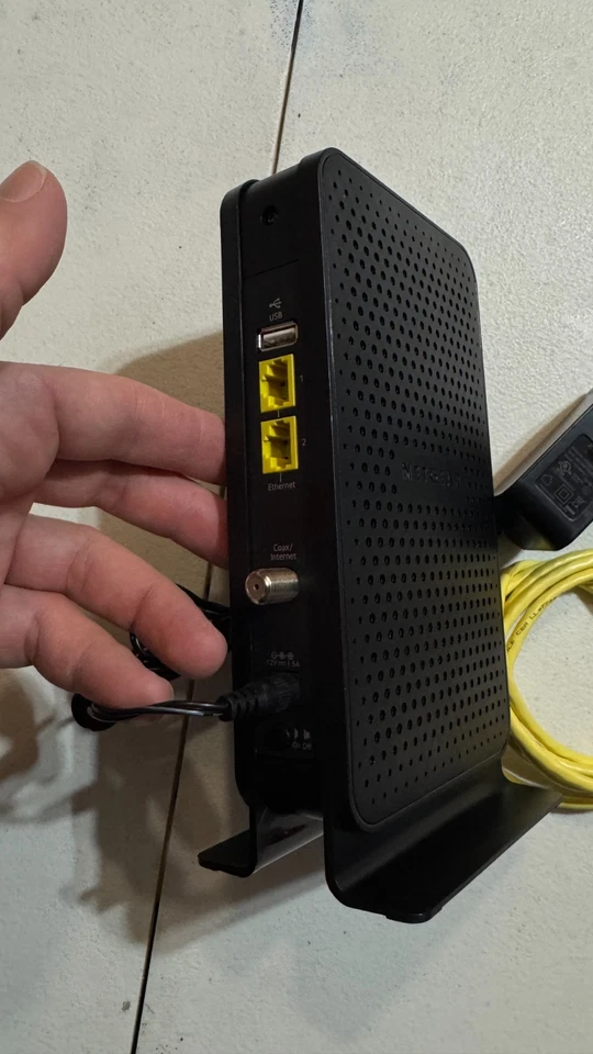Netgear C3000  Gigabit WiFi Cable Modem Gateway Router w/ Power Cord - Image 4 of 4
