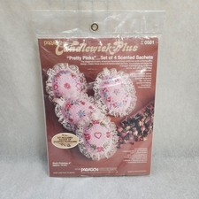 Vtg Paragon Candlewick Plus Pretty Pinks Sachets Embroidery Kit 0561 Unopened