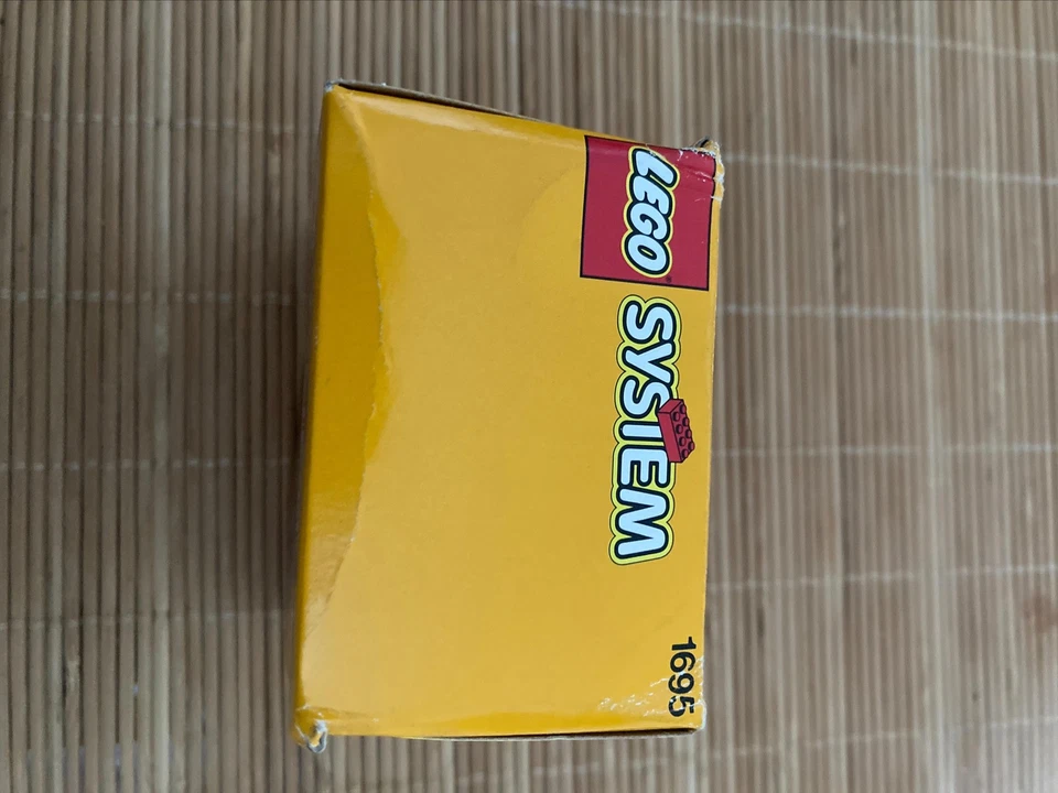 Lego collector 1992 chevalier médiéval et coffre trésor SYSTEM n°1695  - Photo 4/4