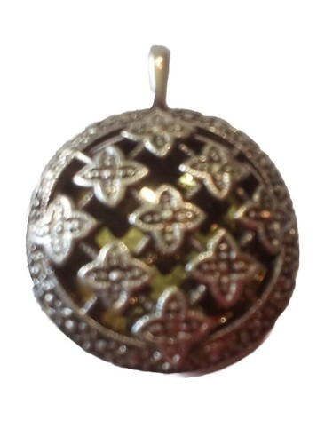 Premier Designs Silver Tone Locket. Vintage. Classic piece - Picture 2 of 6