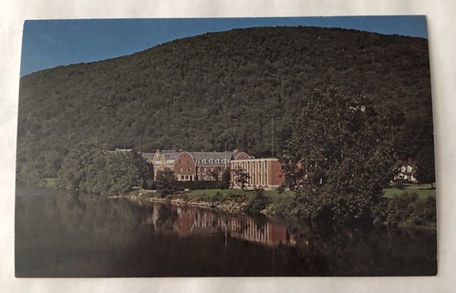 Kent School For Boys Kent, Conn. Postcard (E2) - 第 1/2 張圖片