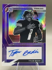2022 Pro Set Metal Black & White Auto Prismatic Purple BW-TB1 Tyler Badie /30