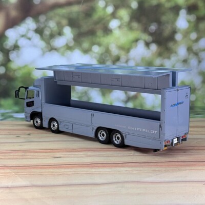1/43 Scale Mitsubishi FUSO Super Great Tractor truck Grey Diecast