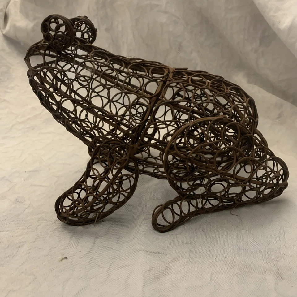 Rana sentada rústica alambre de metal escultura arte de jardín 8" x 6,5" primitivo Foto 3 de 4